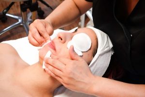 Beauty and skin care course